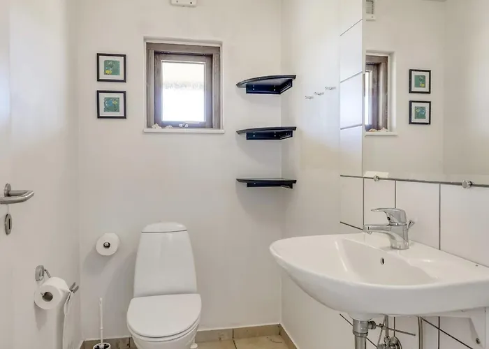 Сasa de vacaciones Era - 100m From The Sea By Interhome *